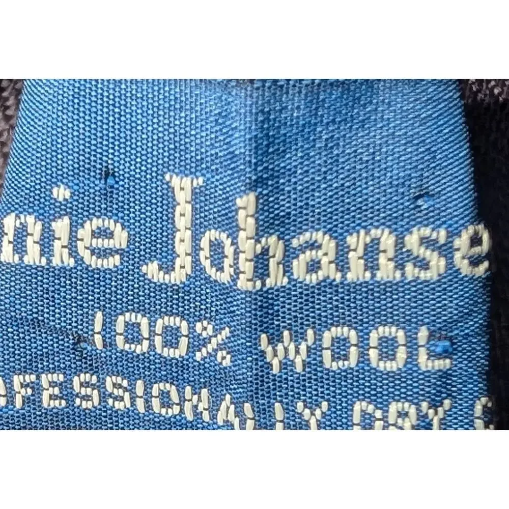Vintage 1988 Ginnie Johansen Wool Floral Scarf 34 × 34 Square Wrap